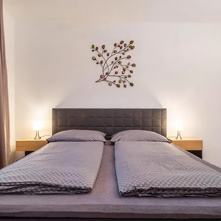Apartman Hotz Am Golfclub 1a *